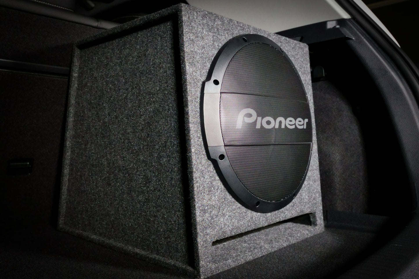 Pioneer TS-WX1210AH 12” / 30 cm Bass Reflex Subwoofer with Built-In Amplifier 1500W
