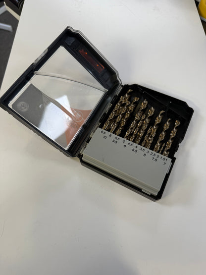 Kendo 11604134 - HSS Co Twist Drill Bit Set Metal, Wood With Heavy Duty Case 1mm-10mm Bits 19 Pcs