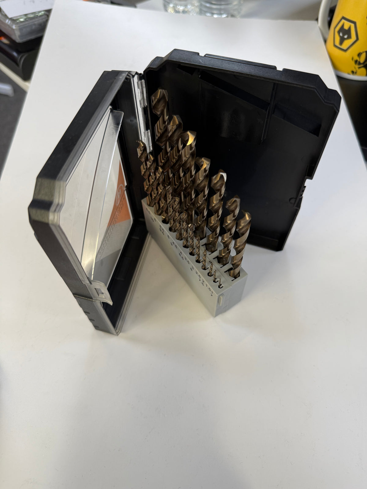 Kendo 11604134 - HSS Co Twist Drill Bit Set Metal, Wood With Heavy Duty Case 1mm-10mm Bits 19 Pcs