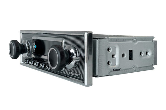 Blaupunkt Frankfurt MB - 70's Style DAB, Bluetooth, USB, AUX Stereo